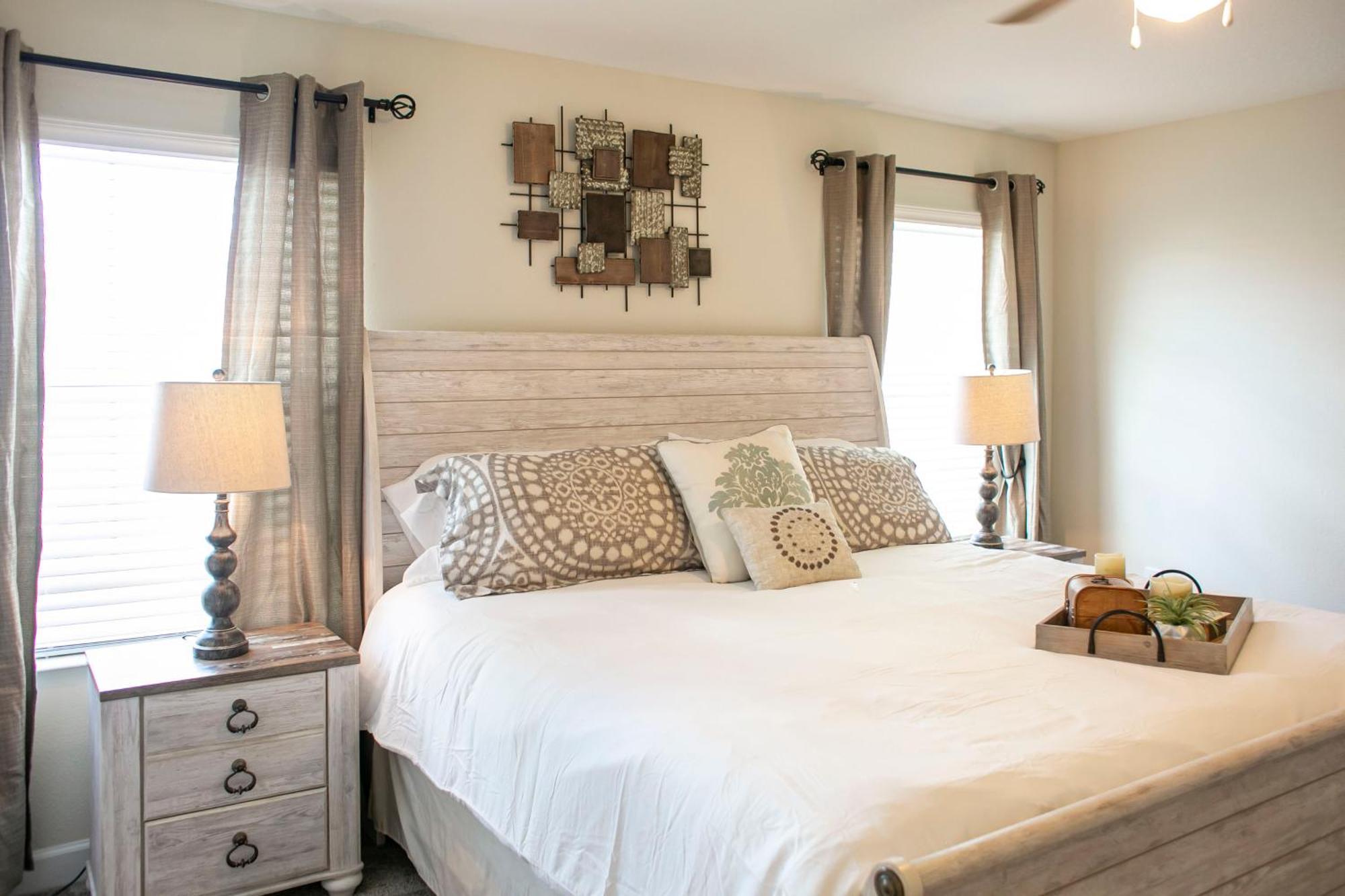 B - New 4 Bedroom Home - 5 Miles To Disney - Free Water Park - Private Pool Kissimmee Room photo